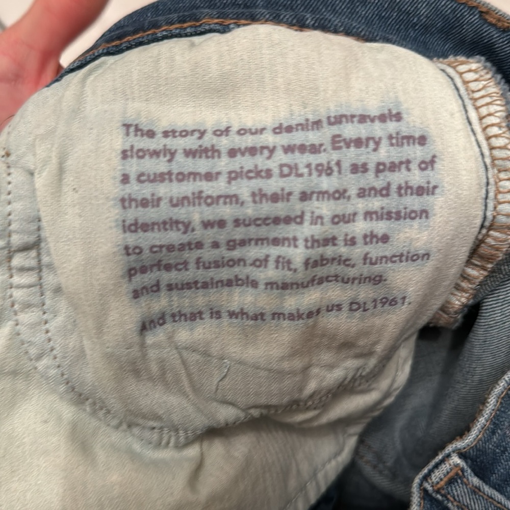 DL1961 VINTAGE HIGH RISE STRAIGHT JEANS - Picture 8 of 8